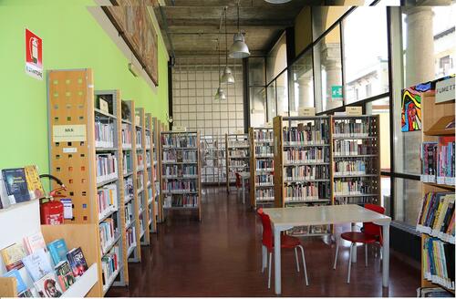 Biblioteca Civica Brugherio slide