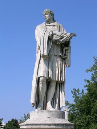 Statue in Prato della Valle - Isola Memmia slide