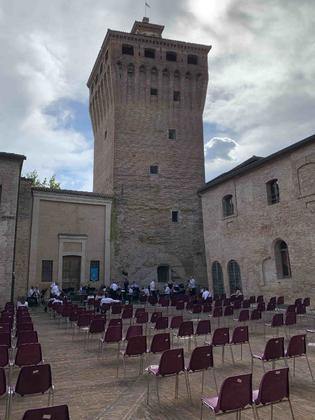 Rocca di Cento slide