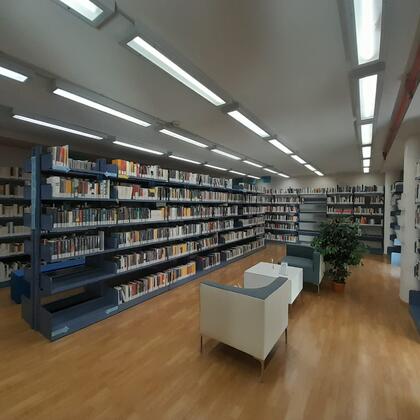 Biblioteca comunale "Giovanni Bovio" della Città di Trani slide