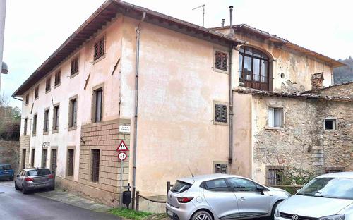 Palazzo del Campana slide