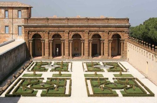 Complesso monumentale di Villa Mondragone slide
