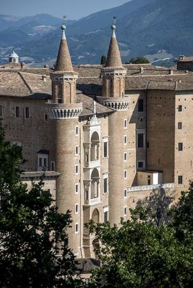 Galleria Nazionale delle Marche slide