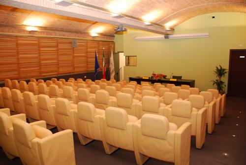 Palazzo della Cultura e del Teatro comunale  slide
