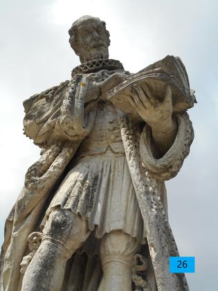 Statue in Prato della Valle - Isola Memmia slide