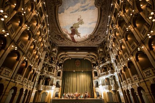 FONDAZIONE TEATRO FRASCHINI slide