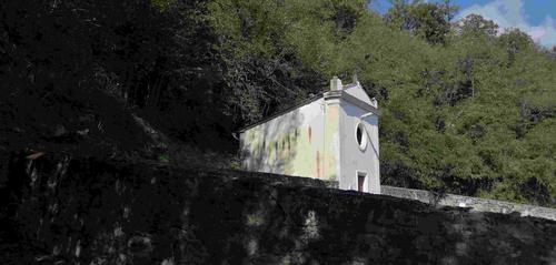 CAPPELLA CIMITERIALE - CIMITERO DI IANO slide