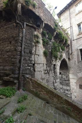 Arco della Mandorla slide