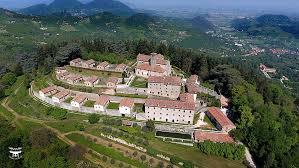 Biblioteca Comunale di Teolo slide