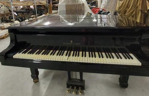 Pianoforte Gran Coda Stenway & Sons D/274 matricola 341292 slide