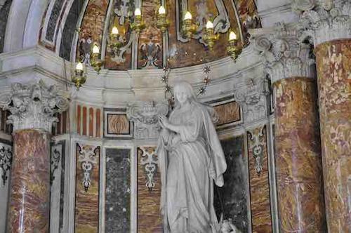 Chiesa del Gesù Nuovo di Napoli slide