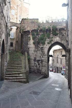 Arco della Mandorla slide