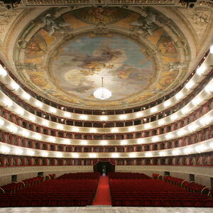 Fondazione Teatro Donizetti  -   Stagione Lirica e Donizetti Opera Festival 2022