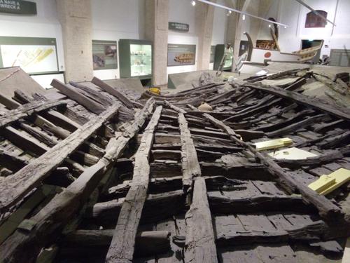 Museo delle Navi Antiche di Pisa e Centro di Restauro del Legno Bagnato slide