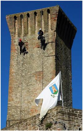 TORRE DEL CASTELLO DI TEODORANO slide