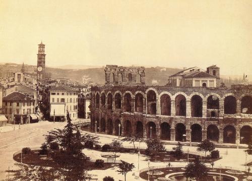 Anfiteatro romano “Arena di Verona” slide