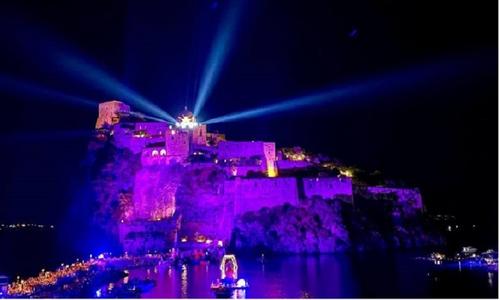 ISCHIA   GRANDI   EVENTI   ONLUS          FESTIVAL NOTE SUL MARE slide