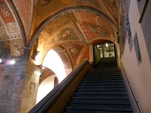 PALAZZO PRETORIO DI PISTOIA slide