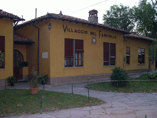 Villaggio del Fanciullo - Casermetta del Baluardo San Pietro, Mura di Lucca slide