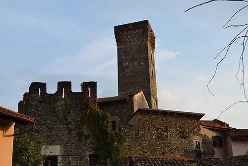 Torre Ricetto di San Mauro slide