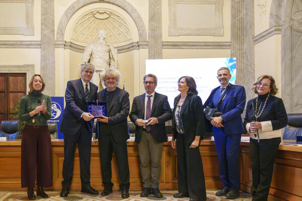 Orchestra Regionale Filarmonia Veneta slide