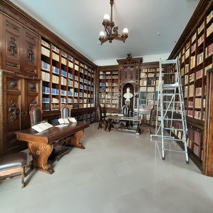 Biblioteca comunale "Giovanni Bovio" della Città di Trani slide