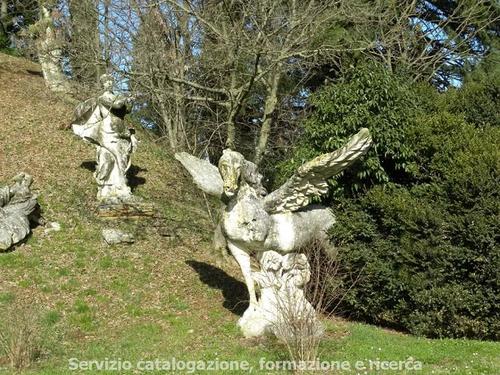 Statue del Parco di Villa Manin di Passariano slide