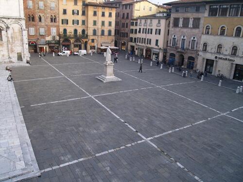 Pavimentazione di Piazza S.Michele slide