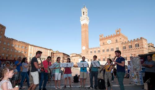 Fondazione Accademia Musicale Chigiana slide