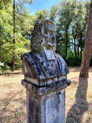 VILLA CHIGI SARACINI E PARCO MONUMENTALE slide