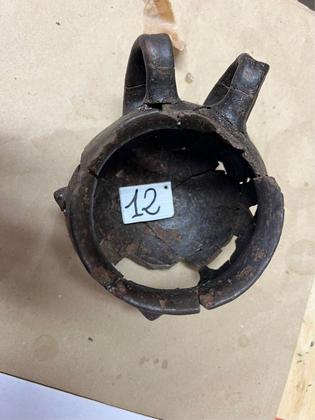 Reperti della Necropoli del Monte Trella slide