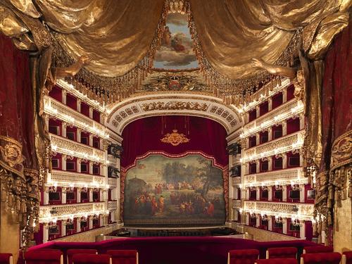 Fondazione Teatro di San Carlo slide