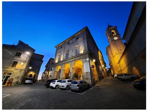 Biblioteca comunale "Palazzo dei Priori" slide