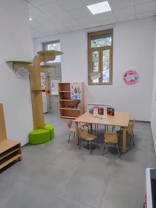 Biblioteca comunale di  Lusia slide