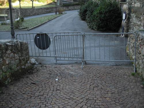 ANTICO PONTE IN STRUTTURA DI PIETRA SUL RIO SAN MAURO slide