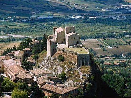 Rocca Malatestiana slide