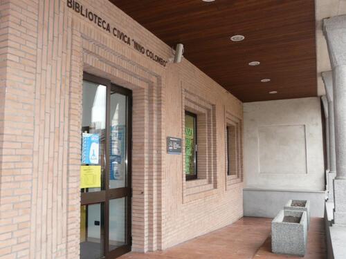 Biblioteca Comunale "Nino Colombo" slide