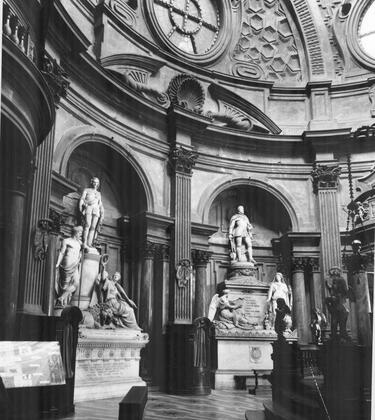 Musei Reali Torino - Cappella della Sindone slide