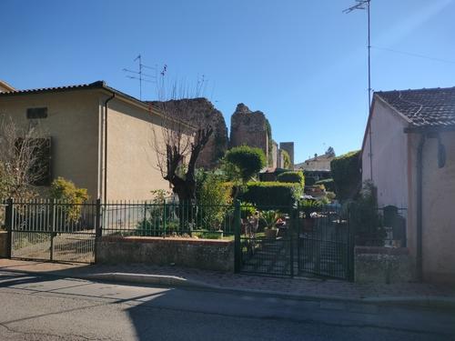 Cinta Muraria Medievale di Paganico slide