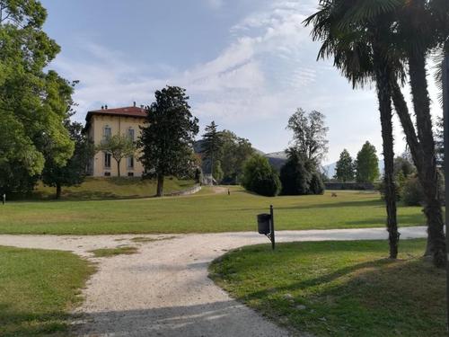 VILLA MAIONI slide