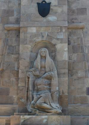 Monumento equestre in Piazzale Risorgimento slide