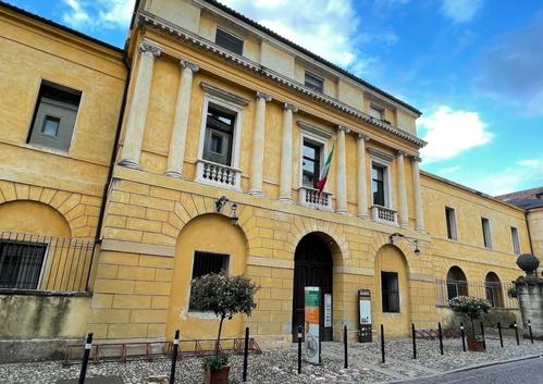 Museo Naturalistico Archeologico di Vicenza slide