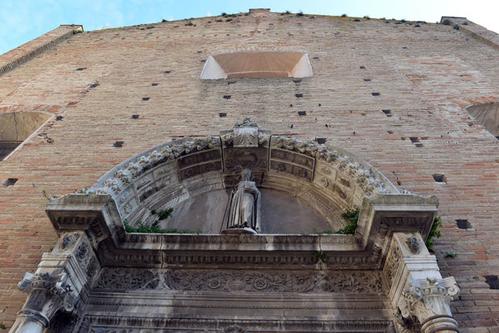 Portale Chiesa Sant