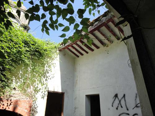 Complesso storico costituito dalla vecchia chiesa di S.Lorenzo Martire,  con annesso campanile e canonica in Fauglia slide