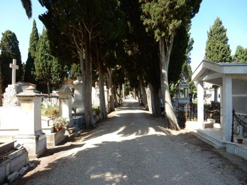 Cimitero monumentale di San Pietro slide