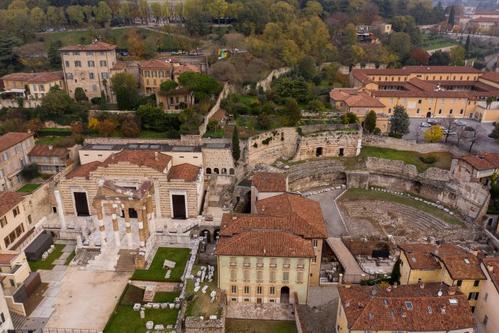 Brixia. Parco archeologico di Brescia romana slide