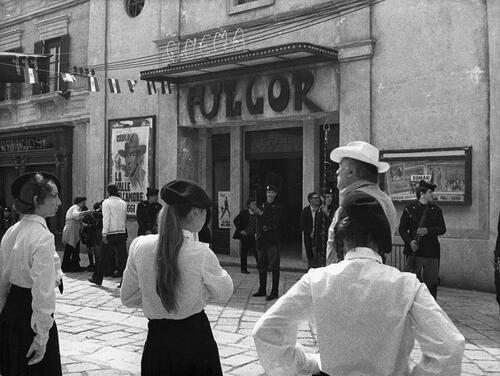 Palazzo Valloni - Museo Fellini, Casa del Cinema Fulgor slide