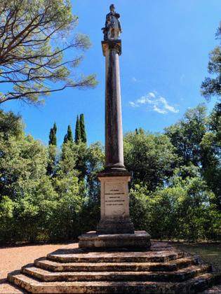VILLA CHIGI SARACINI E PARCO MONUMENTALE slide