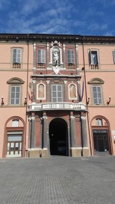 Palazzo Comunale di Imola slide