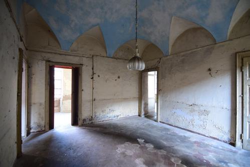 EX CONVENTO DEI FRATI FRANCESCANI DI VIA POLIDORO CALDARA slide